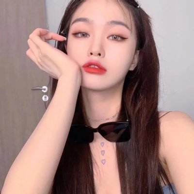 后备箱里的女孩封面